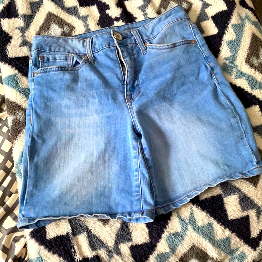 Mid Thigh Shorts